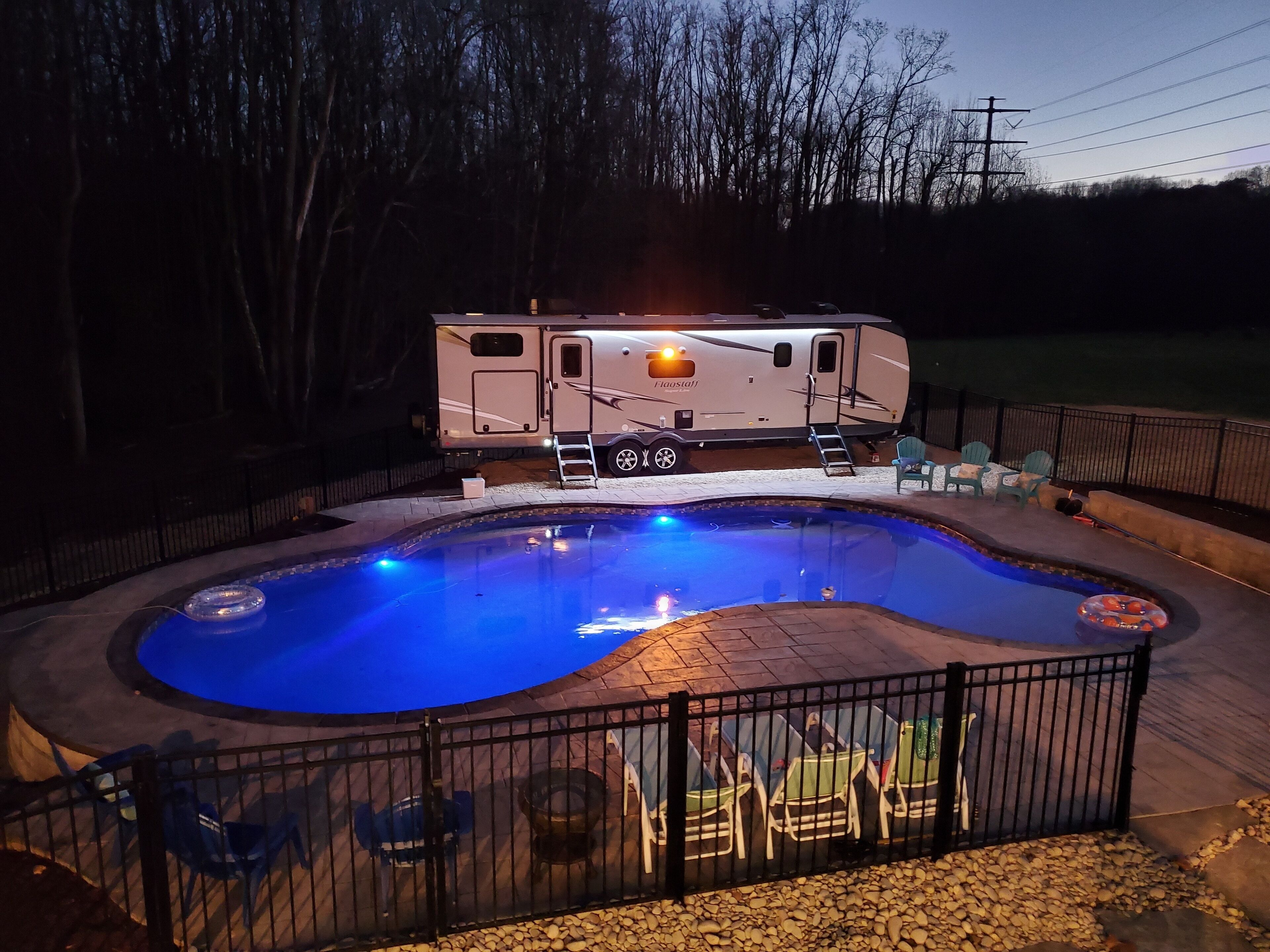 Hide-a-way Haven - private glamping spot with pool access and outdoor extras 