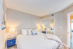 1 chambre, fer et planche Ă repasser, Wi-Fi gratuit, draps fournis