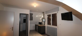 STUDIO EAST private kitchen and bathroom wc 