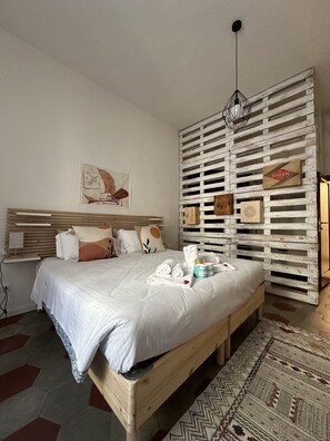3 chambres, bureau, fer et planche à repasser, Wi-Fi gratuit