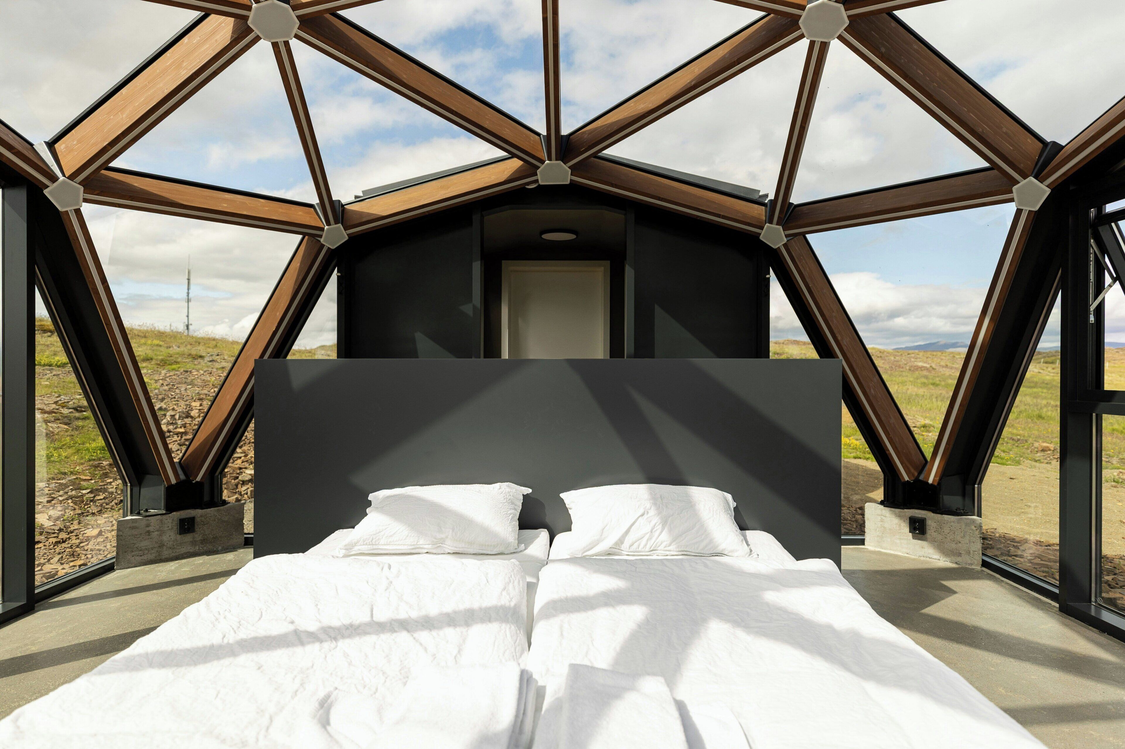 One-Bedroom Cottage | Desk, laptop workspace, soundproofing, free WiFi