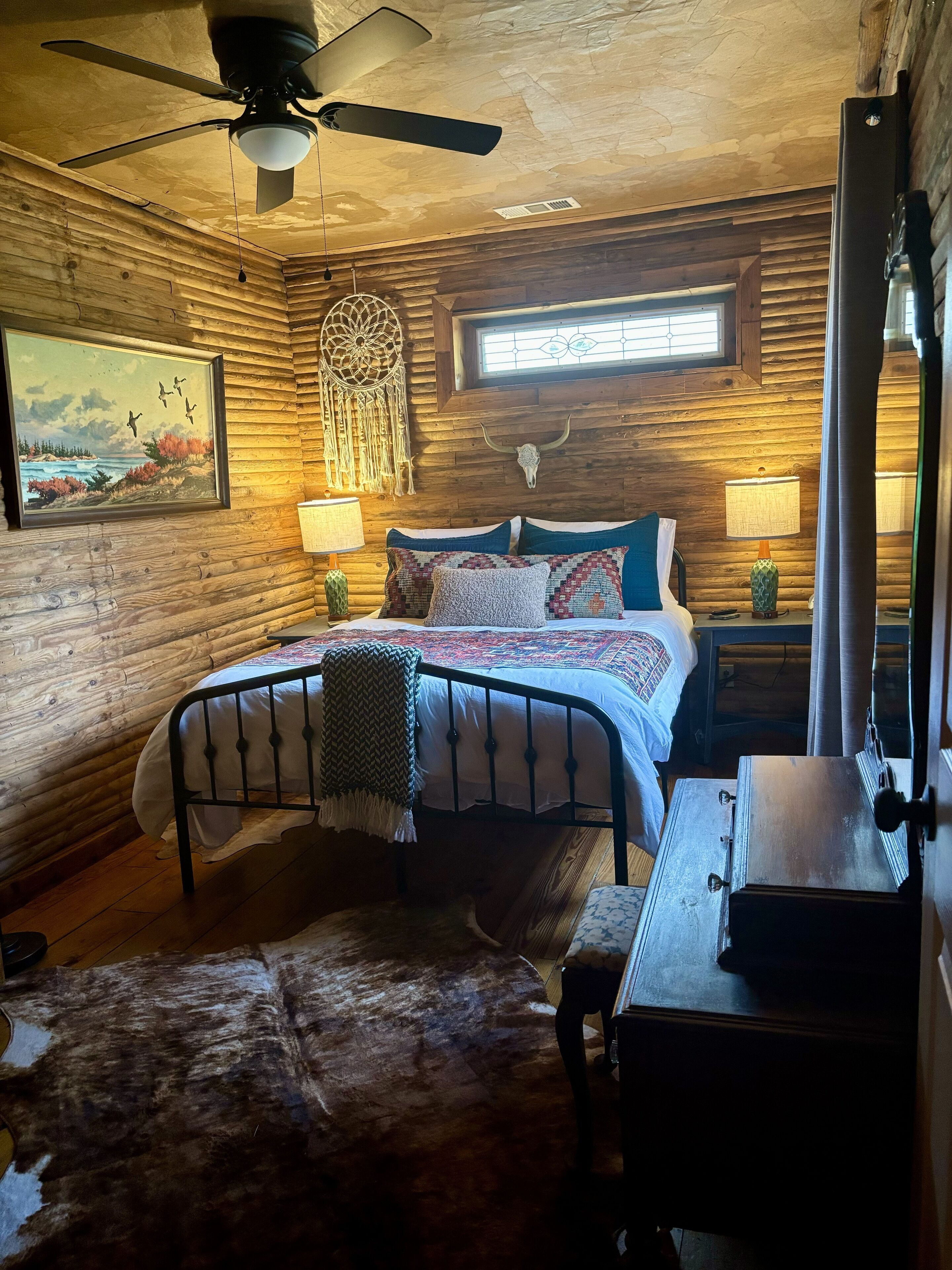 3 dormitorios, tabla de planchar con plancha, wifi gratis y ropa de cama