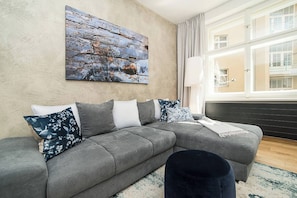 Leilighet, 1 soverom, hageutsikt | Oppholdsområde