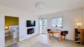 1 bedroom, travel crib, free WiFi