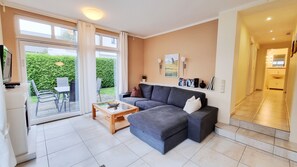 Fernseher, Stereoanlage