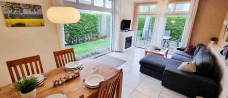 Télévision, chaîne hi-fi