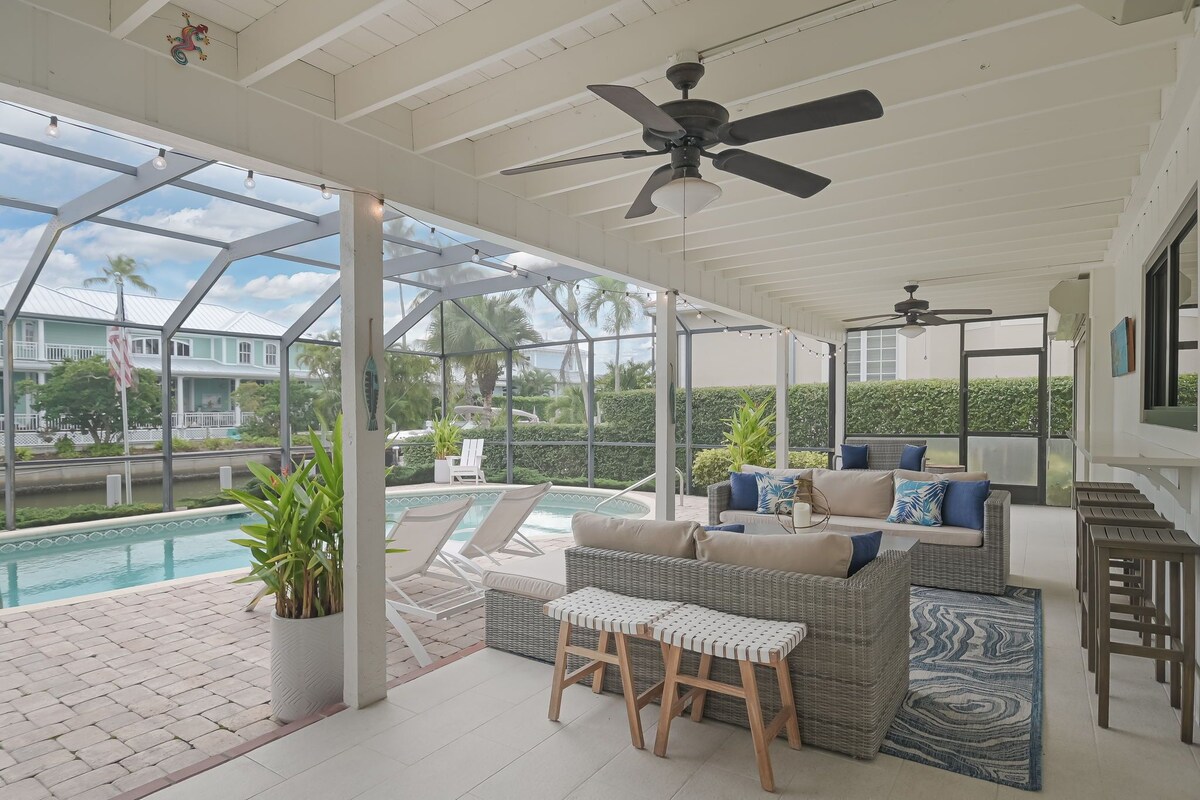 Photo 20 of Prime Location Close to Downtown Waterfront/ Boatslip 3 Bedroom 3 Bath Pool Home