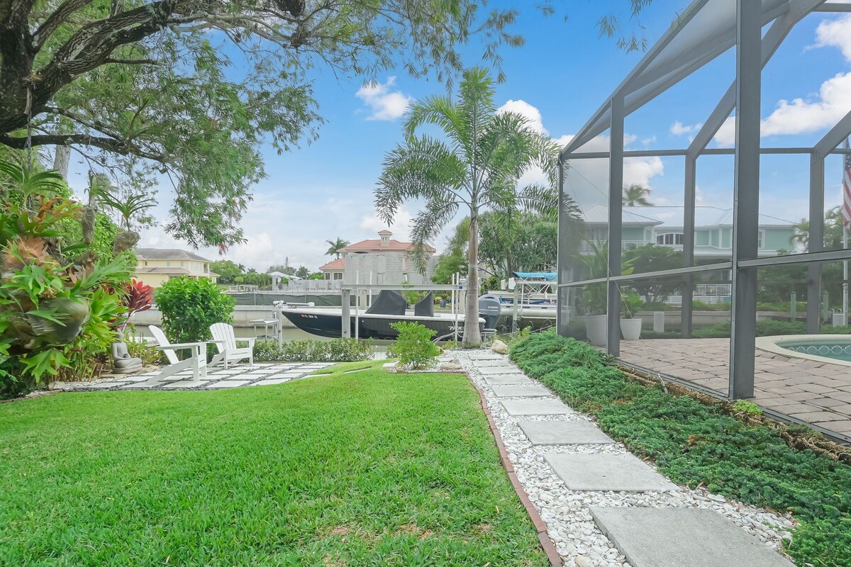 Photo 22 of Prime Location Close to Downtown Waterfront/ Boatslip 3 Bedroom 3 Bath Pool Home
