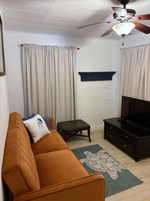 Smart TV - BEACH HOUSE - half block from beach (Belmar)