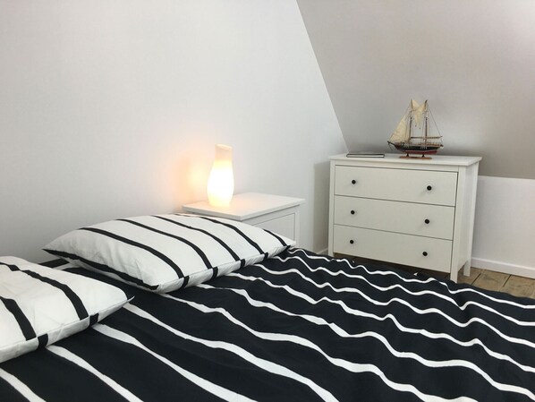 3 室のベッドルーム、ベッドシーツ