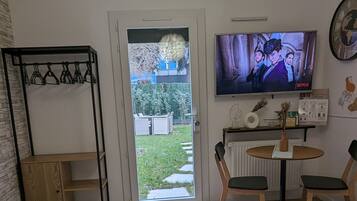 1 chambre, fer et planche à repasser, Wi-Fi gratuit, draps fournis