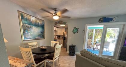 Spacious 3 Rooms 1.5 Mi 2 Beach On Gulf Access River W/ Dock Close 2 Everything