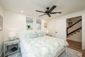 4 bedrooms, iron/ironing board, free WiFi, bed sheets - PAGITT HOUSE - 4/3.5 - OLD TOWN KEY WEST WITH POOL! (Key West)