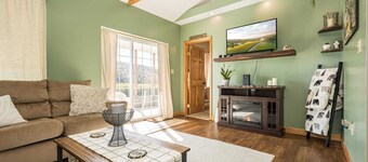 Cozy Getaway w/ Theater and Hot Tub