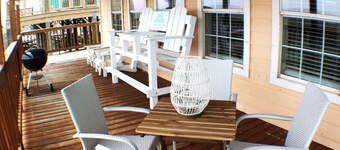 Unwind by the Gulf at This Cozy Dune‑Front Cottage...Book Now!
