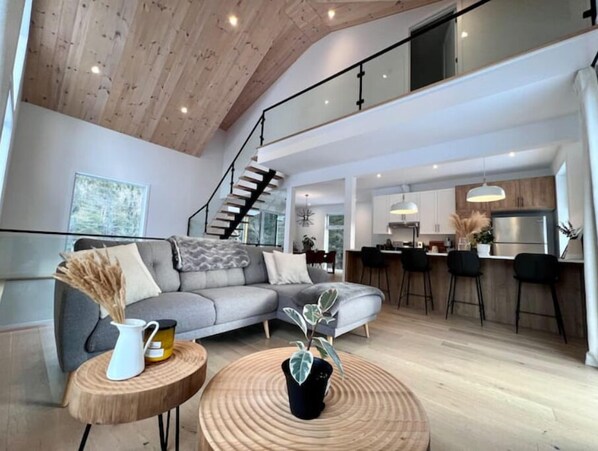 智能电视、电子游戏