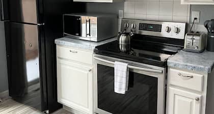 Pet-Friendly Loveland Charmer Perfect Location