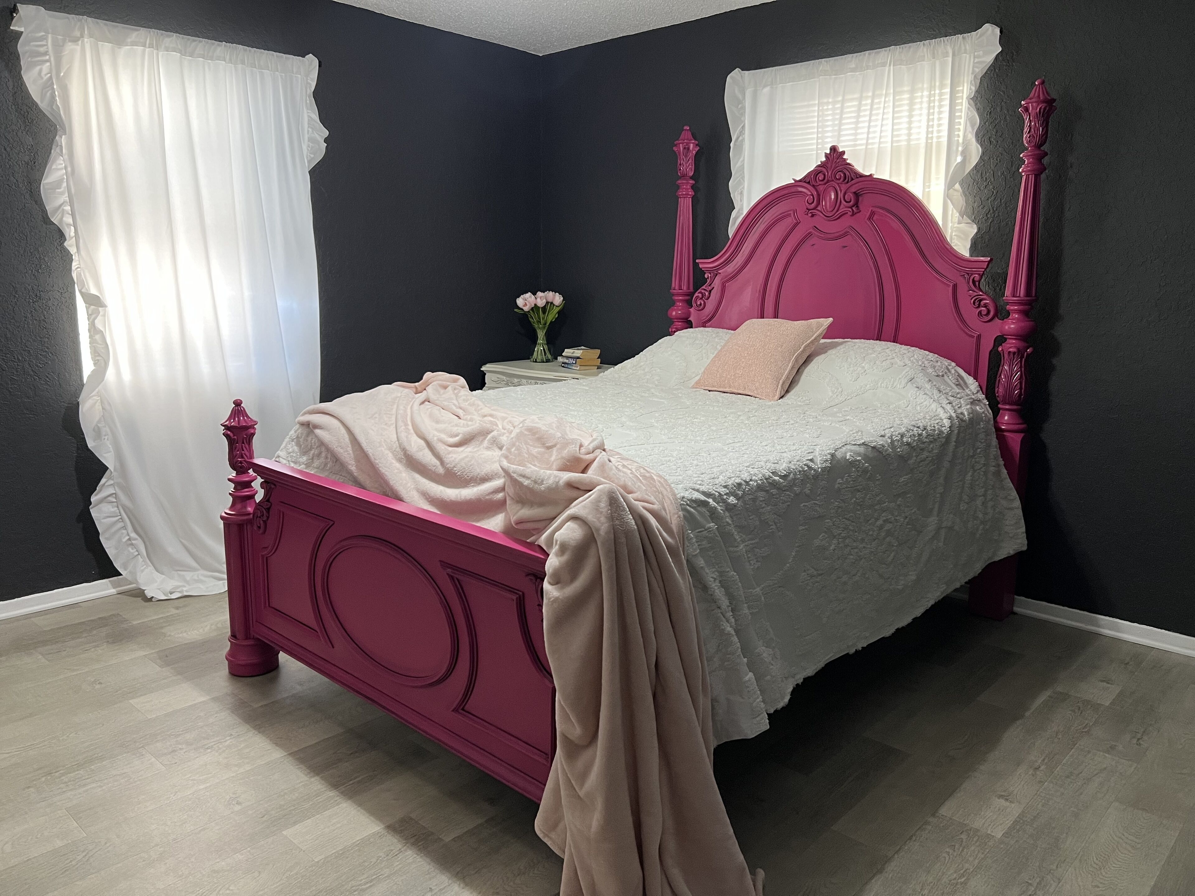 2 slaapkamers, een strijkplank/strijkijzer, gratis wifi, beddengoed