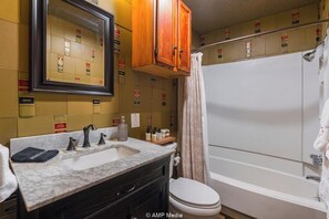 Shower, hair dryer, towels - Downton Abbey - A Sayles Ranch Home (Abilene)