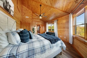 3 habitaciones, tabla de planchar con plancha y cuna de viaje