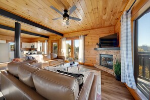 Smart-TV, Videospiele, Tischfußball