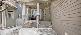 Cozy 2-Bedroom Basement Suite Retreat Calgary