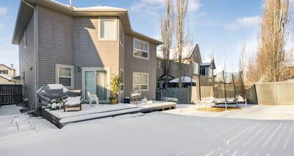 Cozy 2-Bedroom Basement Suite Retreat Calgary