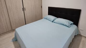 2 bedrooms, WiFi, bed sheets