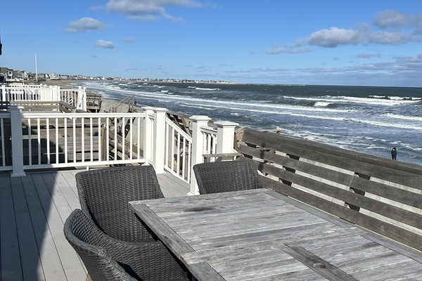 Beachside deck without furniture.