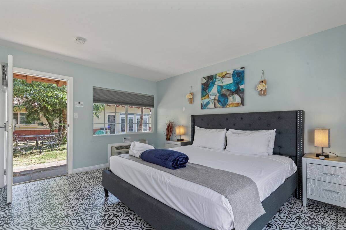 Iron/ironing board (on request), WiFi (free), bed sheets