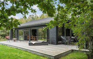 Outdoor dining - Awesome home in Stege with kitchen (Stege)