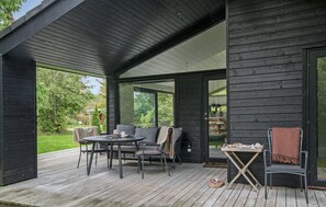 Outdoor dining - Awesome home in Stege with kitchen (Stege)