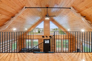 Interior - Waterfront Log Cabin • Sauna • Game Room • Pontoon & Snowmobile Access (Hancock)