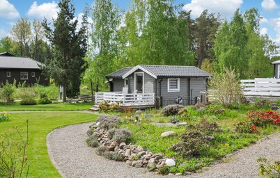 Lovely home in Hammarö with lake view