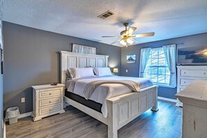 3 chambres, fer et planche à repasser, Wi-Fi gratuit, draps fournis