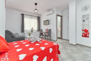 1 bedroom, iron/ironing board, free WiFi, bed sheets