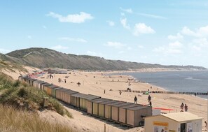 Fishing - 2 bedroom amazing home in Heinkenszand (Heinkenszand)