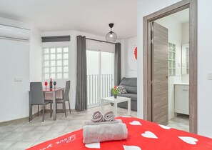 Wi-Fi de cortesia, roupa de cama