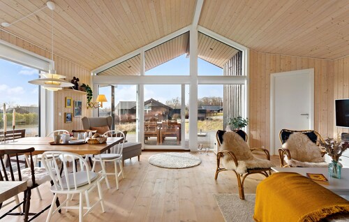 Stunning home in Haarby with kitchen