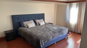 2 bedrooms, desk, free WiFi, bed sheets - Departamento Fontana (Bogotá)