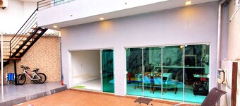 Casa com Piscina e Mesa de Sinuca Praia Central de Navegantes sc
