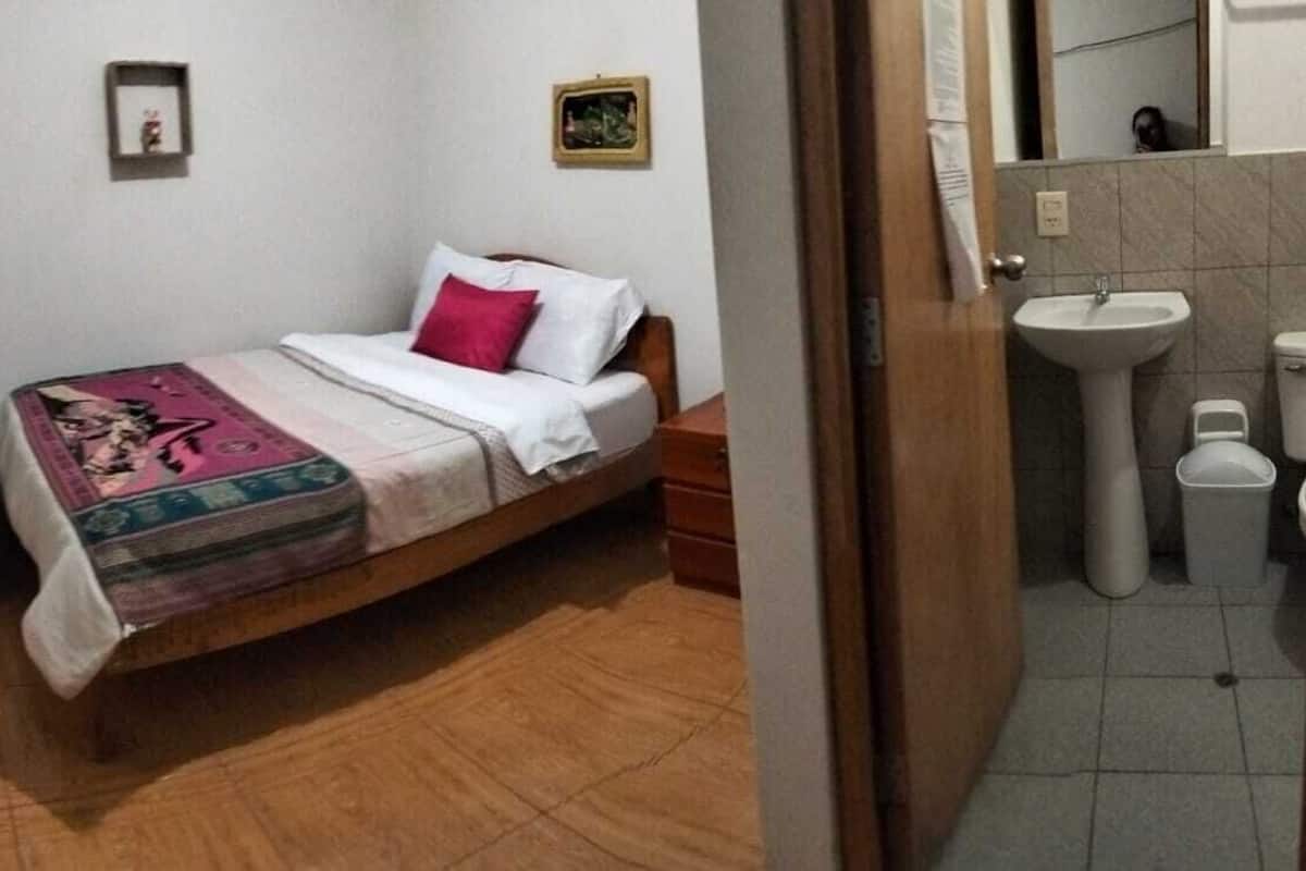Premium tweepersoonskamer, 1 tweepersoonsbed, en-suite badkamer | 1 slaapkamer, luxe beddengoed, donzen dekbedden, pillowtop-bedden