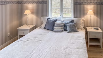 3 bedrooms, travel crib, free WiFi