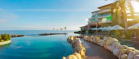 Outdoor pool, a heated pool