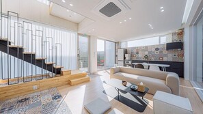 ルーム (Room 1) | 1 室のベッドルーム