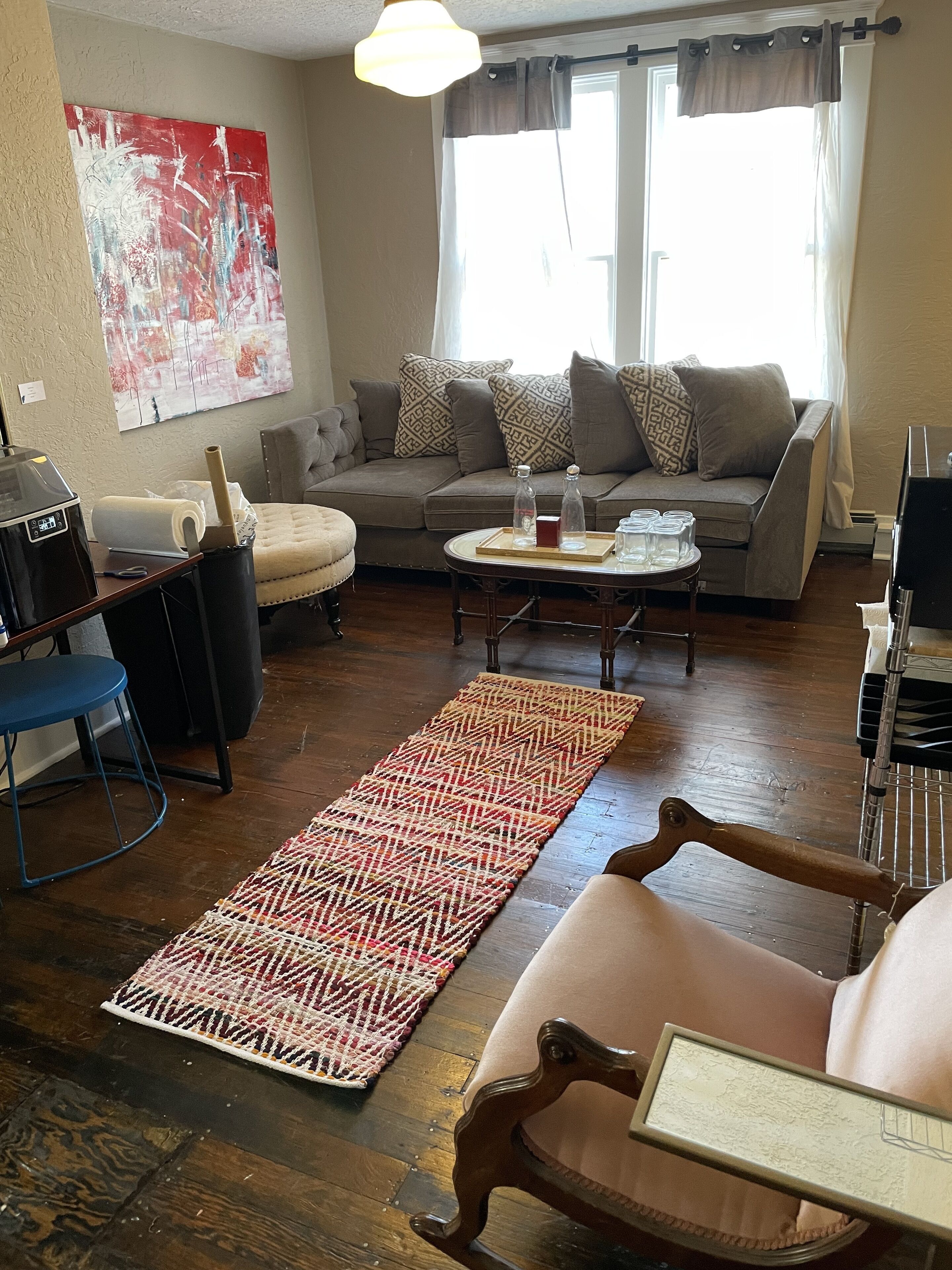 32-inch LED TV with digital channels, smart speakers