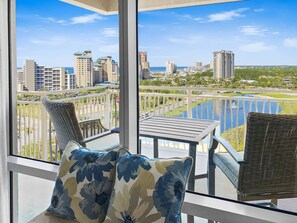 Interior - Luau 7004, 1BR/1BA with full kitchen condo w/ stunning Gulf, Pool & Bay views. 10th floor! (Miramar Beach)