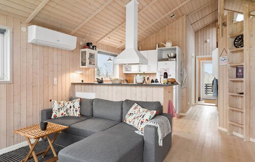 Cozy home in Vordingborg with WiFi