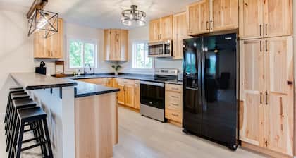 BLESSINGS FARMHOUSE | scenic views. indoor playground. new porch + ADA ramp.
