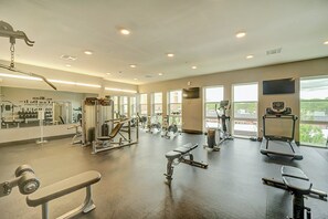 Fitness facility - 2 King Bed 2 Bath Easy ride to NYC and Shopping (Hackensack)